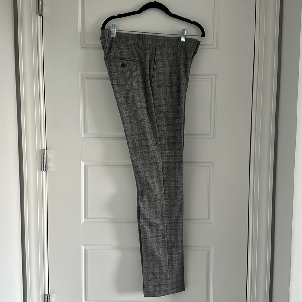 Reiss Men’s Dress Pant. Lined. Size 32